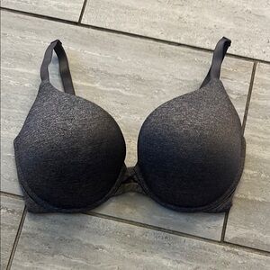 Victoria's Secret Gray T-Shirt Bra Full Coverage